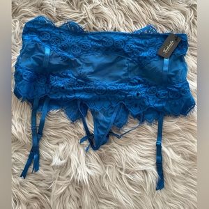 💘 Fredrick's Laced Lingerie bottom, with thong open flaps feature